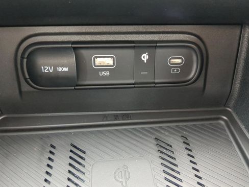 Certified 2025 Kia Sportage EX w/ Premium Package image 22