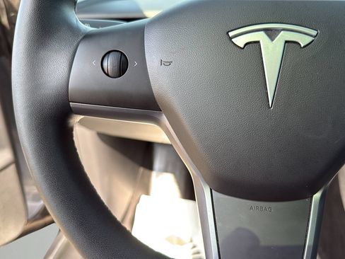 Used 2019 Tesla Model 3 Standard Range Plus RWD image 14