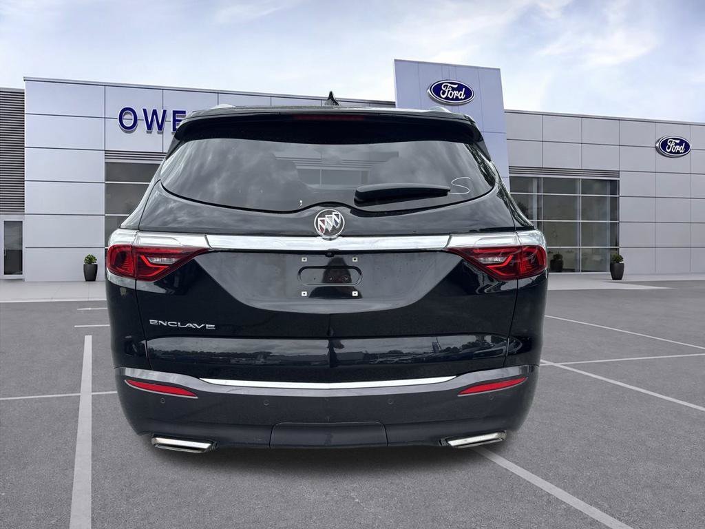 Used 2023 Buick Enclave Essence FWD image 4