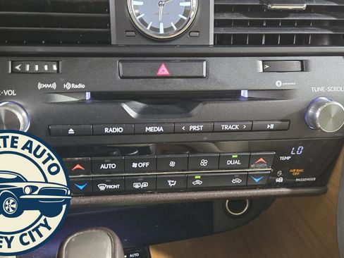 Used 2019 Lexus RX 350 AWD image 15