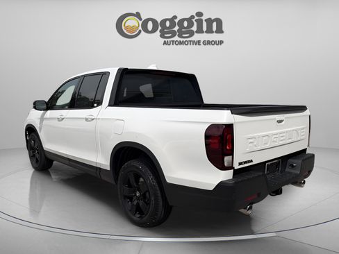 New 2026 Honda Ridgeline Black Edition image 3
