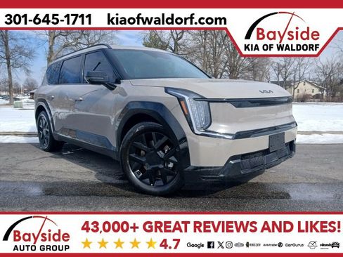 Certified 2026 Kia EV9 Land w/ Nightfall Edition Package image 2