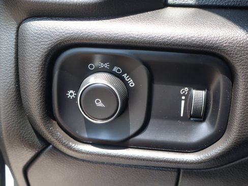 Used 2023 RAM 5500 Tradesman AWD/4WD image 23
