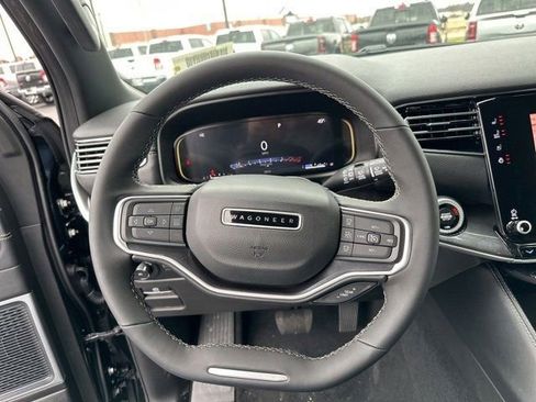 New 2024 Jeep Wagoneer Base w/ Convenience Group I image 14