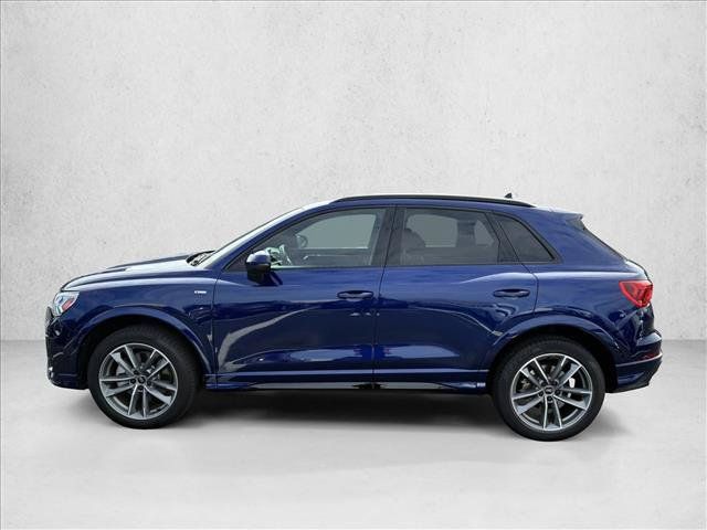 Used 2025 Audi Q3 2.0T Premium w/ Convenience Package AWD/4WD image 8