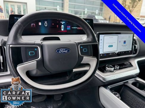 Used 2025 Ford Expedition Max Platinum w/ Driver's Package AWD/4WD image 13