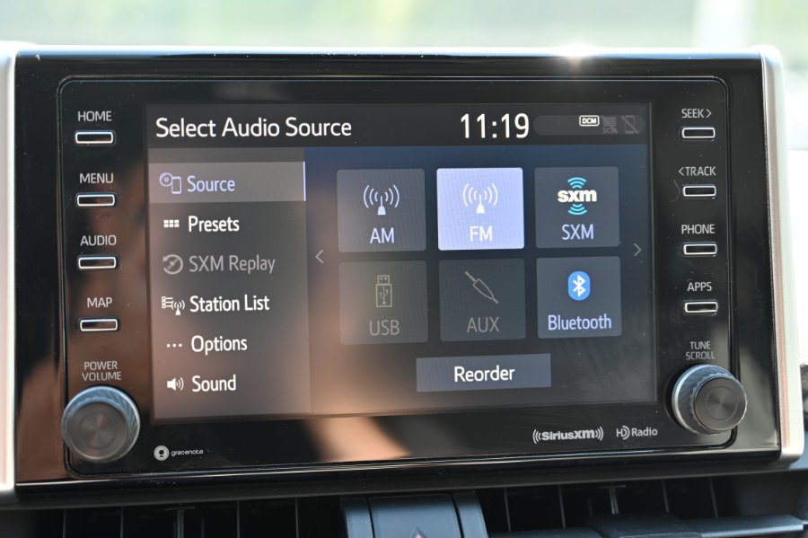 Used 2019 Toyota RAV4 XLE AWD/4WD image 27