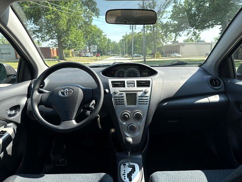 Used 2008 Toyota Yaris Sedan image 11