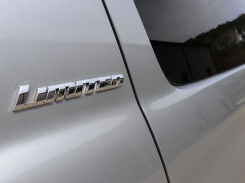 Used 2016 Toyota Sequoia Limited image 24