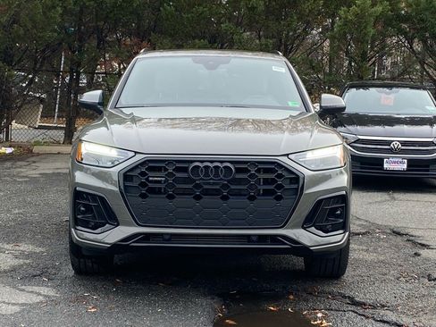 Used 2024 Audi Q5 e Premium Plus w/ Premium Plus Package image 5