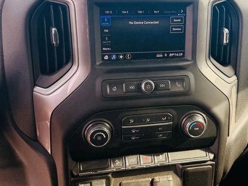 Used 2020 Chevrolet Silverado 1500 Custom Trail Boss w/ Custom Convenience Package image 8