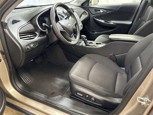 Certified 2024 Chevrolet Malibu LT image 12