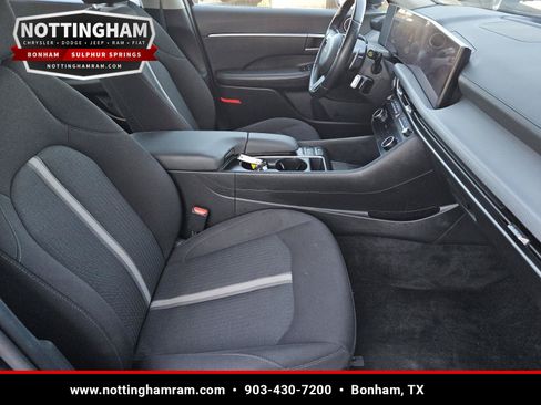 Used 2025 Hyundai Sonata SEL FWD image 31