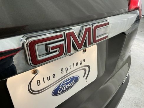 Used 2019 GMC Acadia SLE image 5