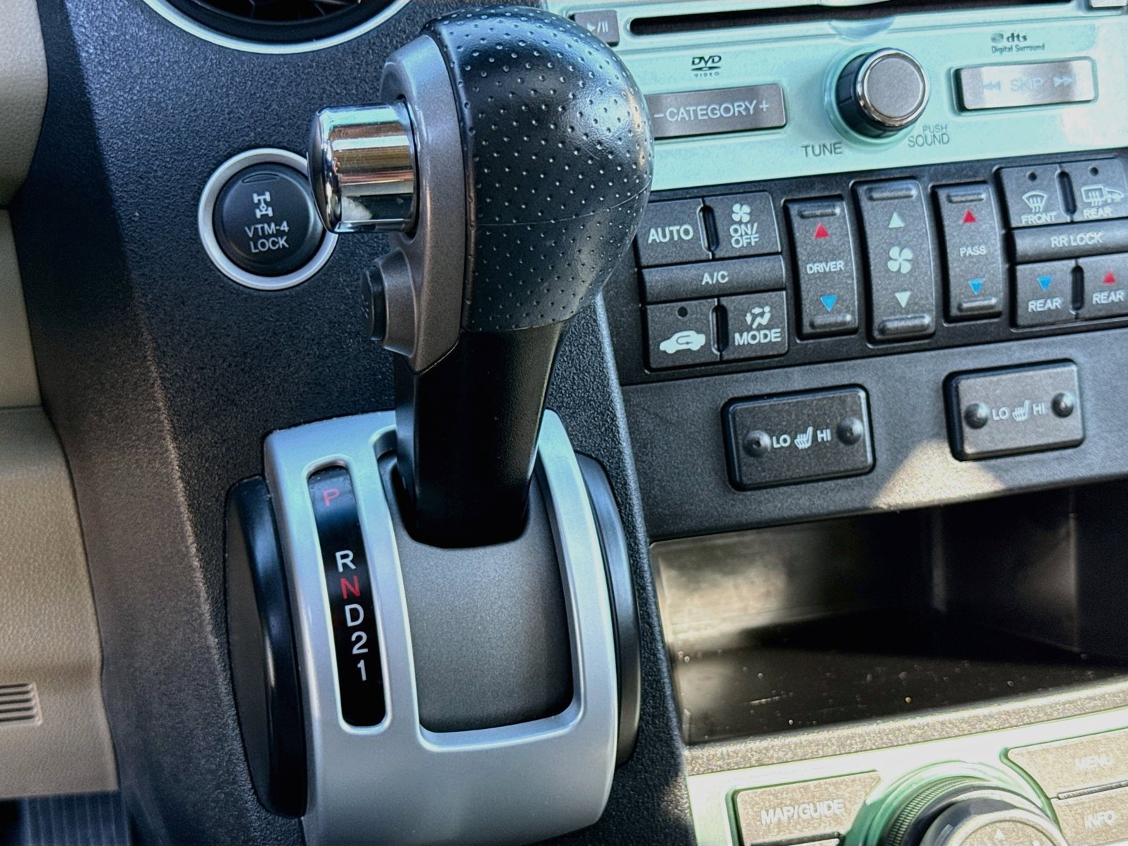 Used 2011 Honda Pilot Touring image 19
