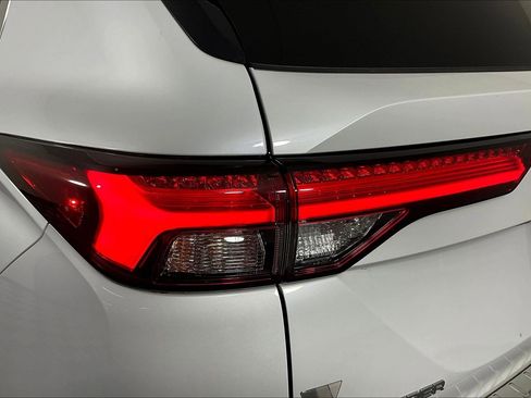 Used 2022 Mitsubishi Outlander SEL FWD image 22