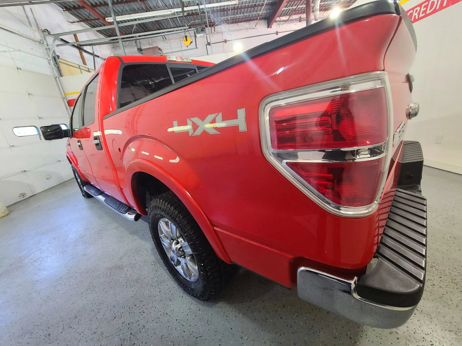 Used 2011 Ford F150 XLT w/ XLT Chrome Pkg AWD/4WD image 6