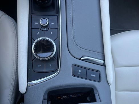 Used 2024 Cadillac XT5 Premium Luxury w/ Technology Package image 39