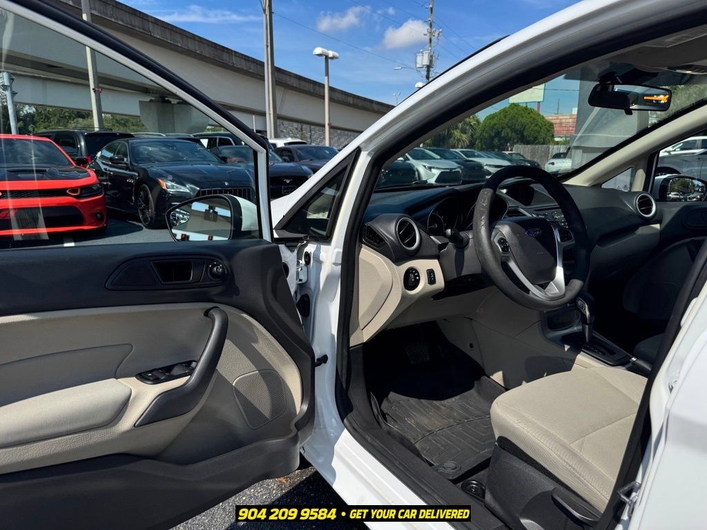 Used 2017 Ford Fiesta SE FWD image 21