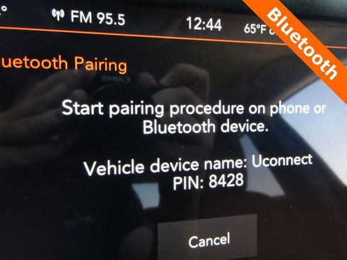 Used 2022 Jeep Cherokee Trailhawk w/ Premium Leather Package image 15