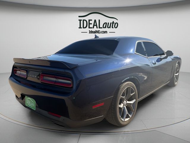 Used 2015 Dodge Challenger SXT Plus w/ Driver Convenience Group RWD image 3
