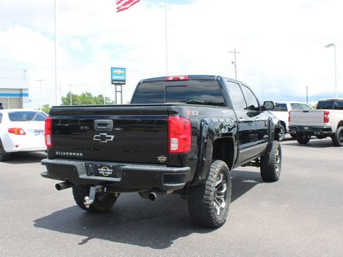 Used 2018 Chevrolet Silverado 1500 LTZ Z71 w/ LTZ Plus Package AWD/4WD image 9
