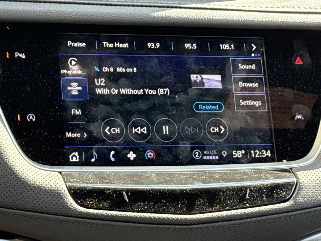 New 2025 Cadillac XT6 Luxury FWD image 20