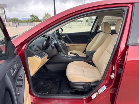 Used 2010 MAZDA MAZDA3 i Touring image 10