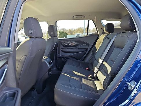 Used 2022 GMC Terrain SLE w/ Driver Convenience Package image 10