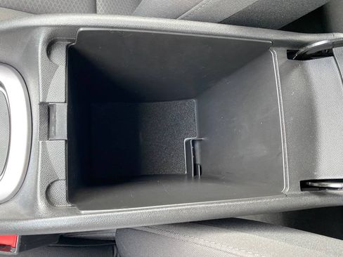 Used 2018 Chevrolet Malibu LS FWD image 19