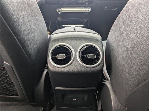 Used 2025 Mercedes-Benz CLA 250 image 19