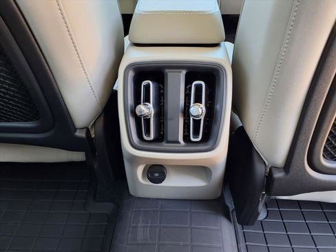 Certified 2023 Volvo XC40 B4 Plus w/ Driver Assist Package image 16