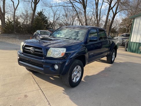 Used 2007 Toyota Tacoma PreRunner RWD image 9