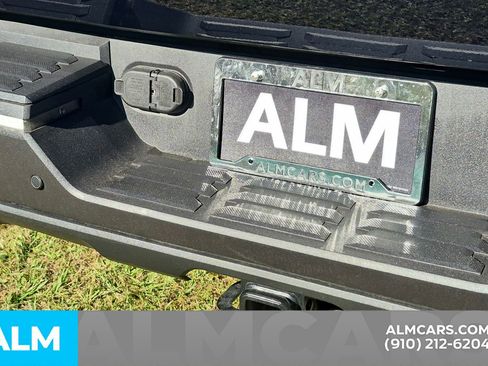 Used 2025 Toyota Tundra Platinum image 10