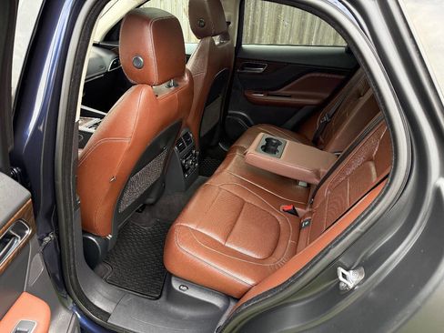 Used 2017 Jaguar F-PACE S image 13