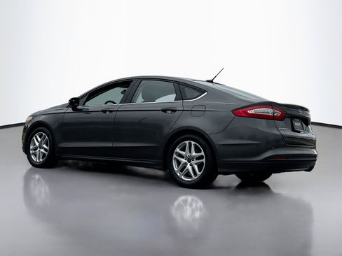 Used 2015 Ford Fusion SE image 13