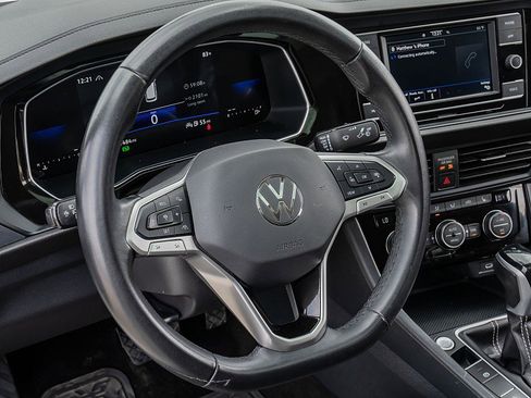 Used 2023 Volkswagen Jetta SE FWD image 23