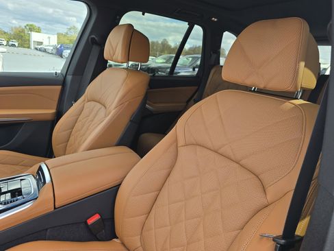 New 2026 BMW X5 xDrive40i w/ Executive Package image 13