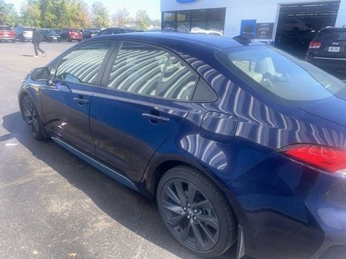 Used 2023 Toyota Corolla SE image 4