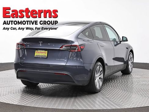 Used 2023 Tesla Model Y Long Range AWD/4WD image 5