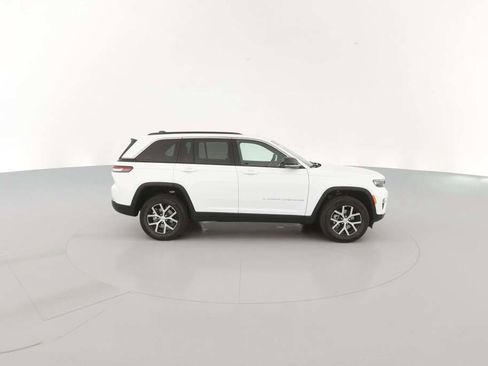 New 2025 Jeep Grand Cherokee Limited image 14