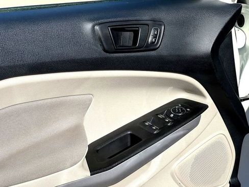 Used 2021 Ford EcoSport S image 9