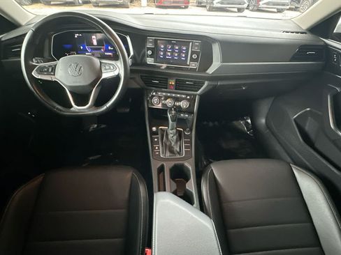 Used 2022 Volkswagen Jetta SE w/ Panoramic Sunroof Package FWD image 24