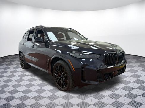 Used 2024 BMW X5 xDrive40i w/ M Sport Package image 5