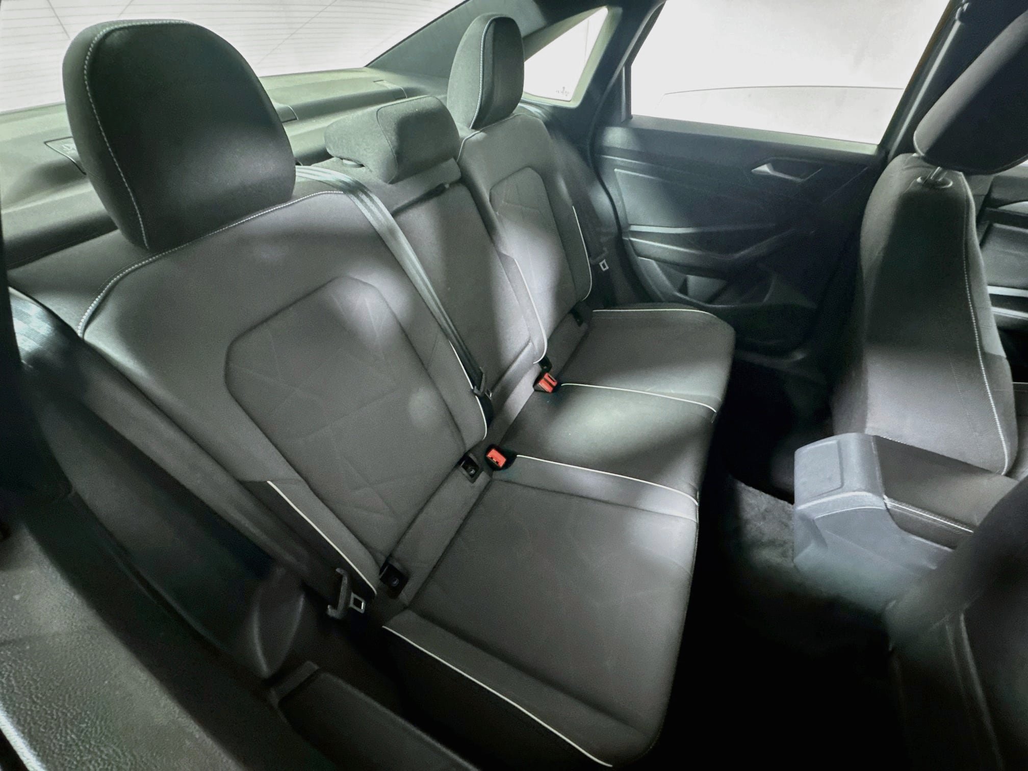 Used 2025 Volkswagen Jetta Sport FWD image 26