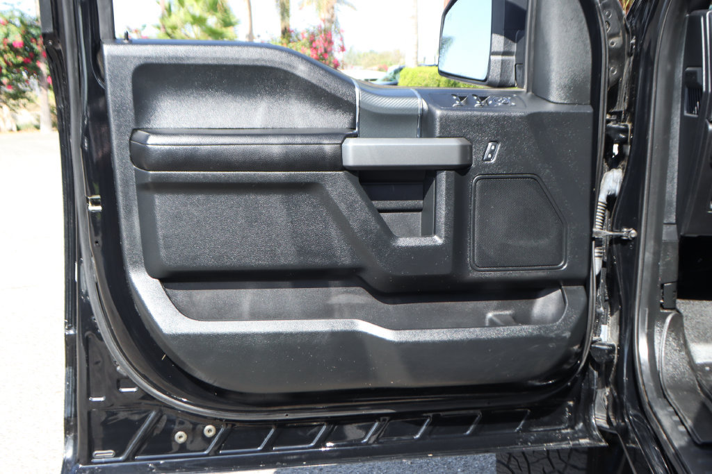 Used 2018 Ford F150 XLT w/ Equipment Group 302A Luxury AWD/4WD image 16