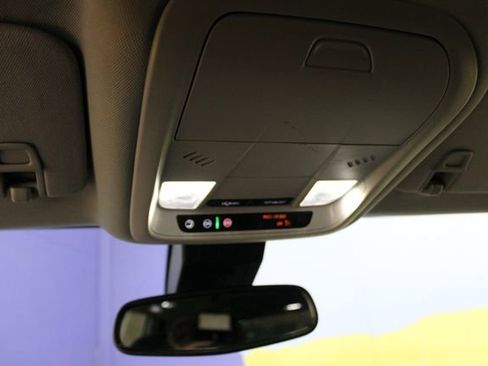 Used 2023 GMC Terrain SLE w/ Driver Convenience Package FWD image 20