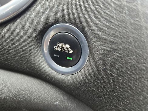Used 2020 Chevrolet Malibu LT FWD image 24