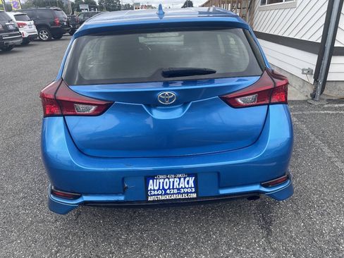 Used 2017 Toyota Corolla iM w/ All-Weather Mat Package FWD image 4