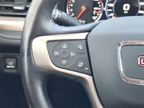 Used 2021 GMC Acadia Denali w/ Denali Technology Package image 29